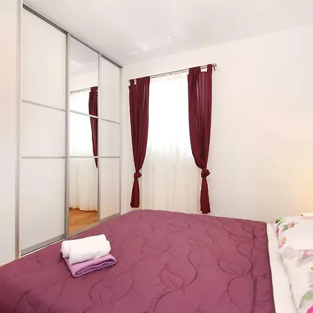 Luxury House With Pool Casa vacanze *