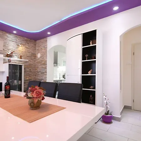 Luxury House With Pool Casa vacanze