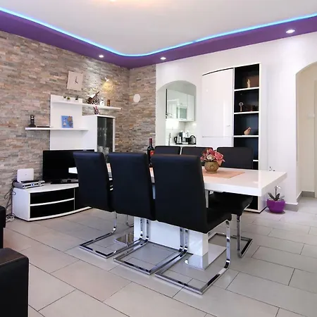 Luxury House With Pool Holiday home Trogir