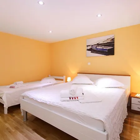 Luxury House With Pool Ferienhaus Trogir