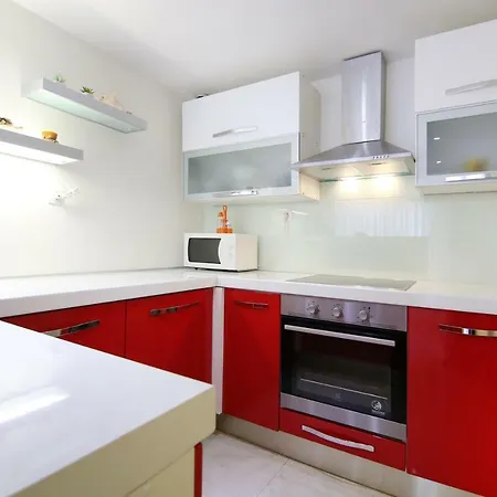 Luxury House With Pool Holiday home *