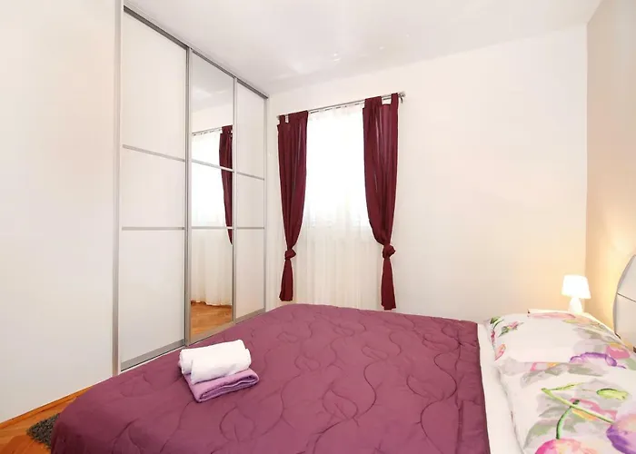 Luxury House With Pool Nyaraló *