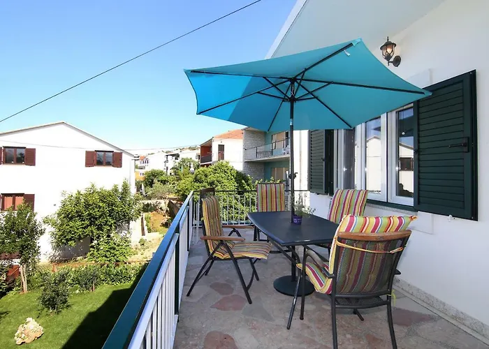 Luxury House With Pool Nyaraló