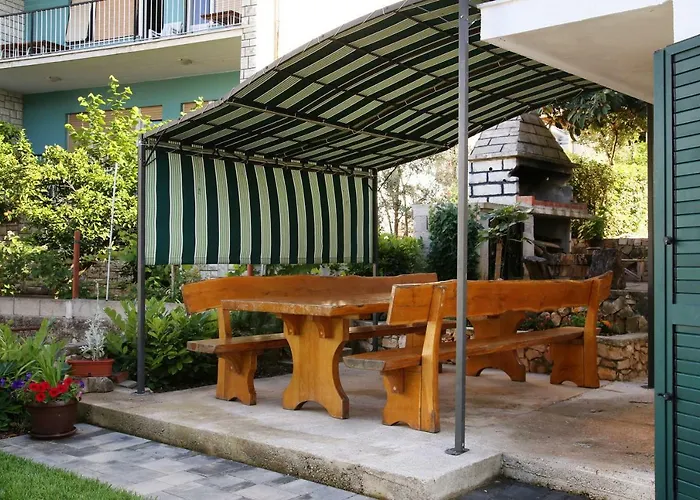 Nyaraló Luxury House With Pool Trogir