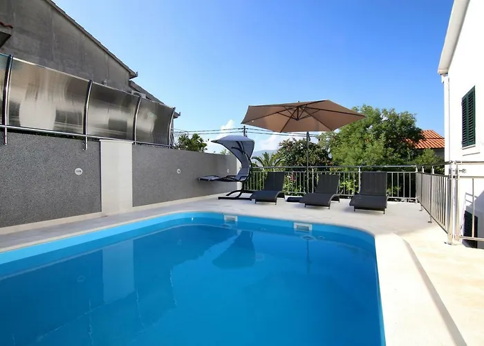 Nyaraló Luxury House With Pool Trogir