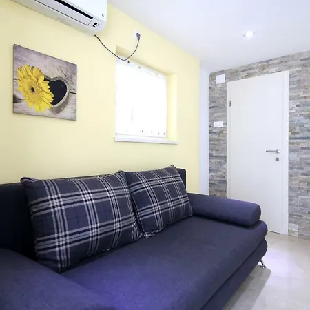 Luxury House With Pool * تروغير